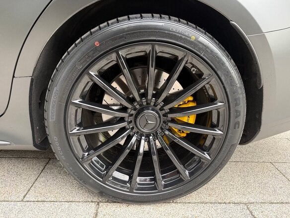 2021 Mercedes-Benz AMG GT 4-Door Coupe 43 I, серый - вид 16