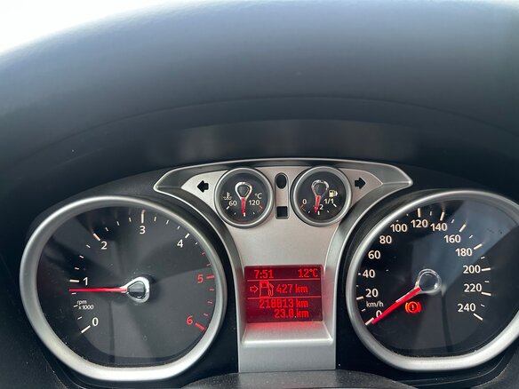 2010 Ford Focus II Рестайлинг, серый - вид 9