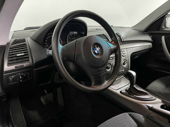 2011 BMW 1 серии 116i I (E81/E82/E87/E88) Рестайлинг, чёрный - вид 11