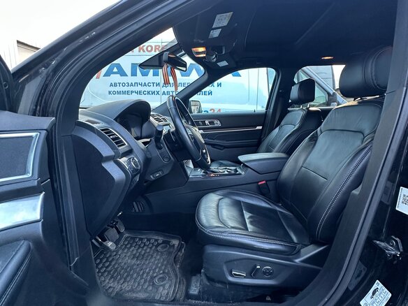2017 Ford Explorer V Рестайлинг 2, чёрный, 2590000 рублей - вид 8