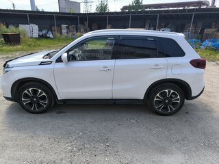 2021 Suzuki Vitara MHEV II Рестайлинг, белый, 3000000 рублей, вид 3