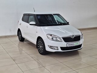 2012 Skoda Fabia II Рестайлинг, белый, 520000 рублей, вид 3