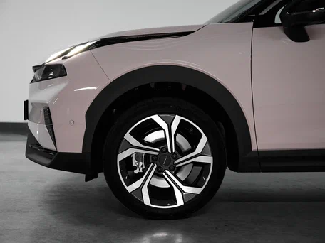 2026 Lynk & Co 06 I Рестайлинг, бежевый, 2896000 рублей, вид 5