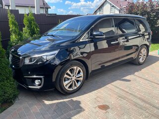 2017 Kia Carnival III, чёрный, 2499000 рублей, вид 1