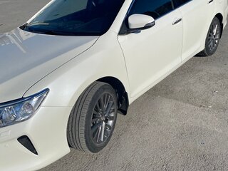 2016 Toyota Camry VII (XV50) Рестайлинг, белый, 1800000 рублей, вид 5