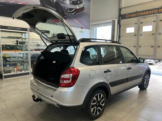 2026 Lada (ВАЗ) Granta Cross I Рестайлинг, серебристый, 1377090 рублей, вид 5