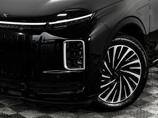 2025 Exeed Exlantix ET, чёрный, 5099000 рублей, вид 3
