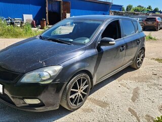 2012 Kia Ceed I Рестайлинг, чёрный, 550000 рублей, вид 1