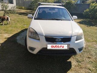 2010 Kia Rio II Рестайлинг, белый, 400000 рублей, вид 1