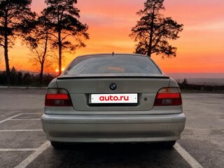2002 BMW 5 серии 520i IV (E39) Рестайлинг, серебристый, 850000 рублей, вид 5