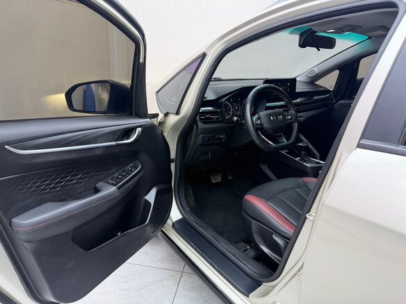 2021 Geely Vision X3 Pro, бежевый, 1140000 рублей - вид 7