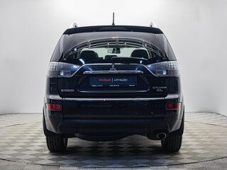 2008 Mitsubishi Outlander II, чёрный, 795000 рублей, вид 4