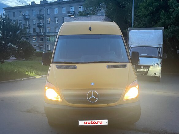 2010 Mercedes-Benz Sprinter, жёлтый, 1150000 рублей - вид 5