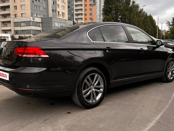2019 Volkswagen Passat B8, серый - вид 2