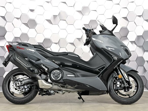 2021 Yamaha TMAX, серый, 1129000 рублей - вид 2