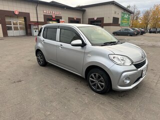 2021 Toyota Passo III Рестайлинг, серебристый, 1060000 рублей, вид 3