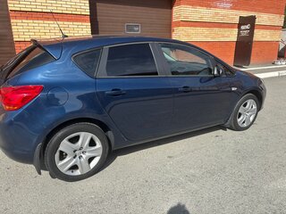 2011 Opel Astra J, синий, 715000 рублей, вид 2