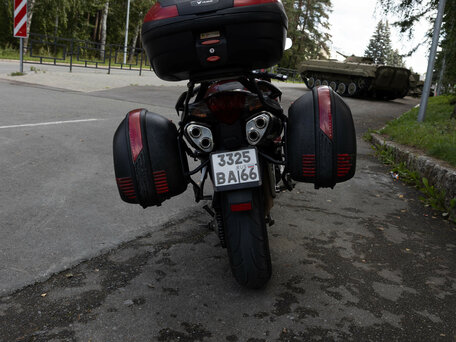 2006 Honda VFR 800, пурпурный, 550000 рублей, вид 5