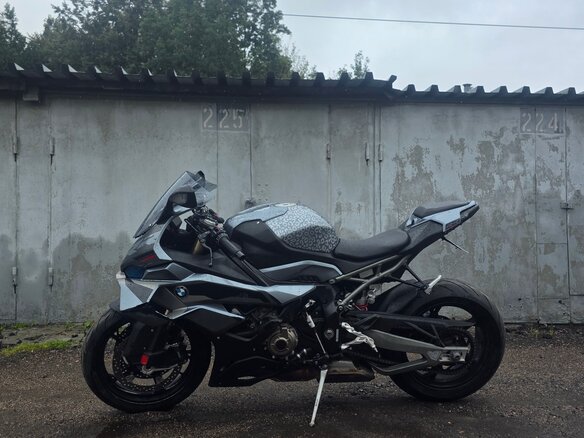 2025 BMW S 1000 RR, серый, 1750000 рублей - вид 1