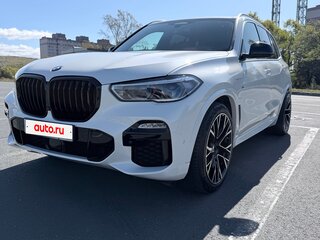 2021 BMW X5 45e IV (G05/G18), белый, 8800000 рублей, вид 4