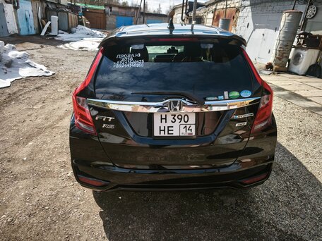 2018 Honda Fit III Рестайлинг, чёрный, 1250000 рублей, вид 3