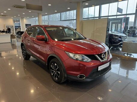 2016 Nissan Qashqai II, красный, 1399000 рублей, вид 3