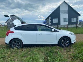 2011 Ford Focus III, белый, 700000 рублей, вид 3