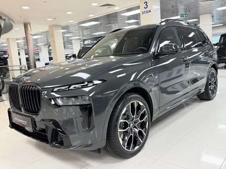 2026 BMW X7 40d I (G07) Рестайлинг, серый, 16999000 рублей, вид 3