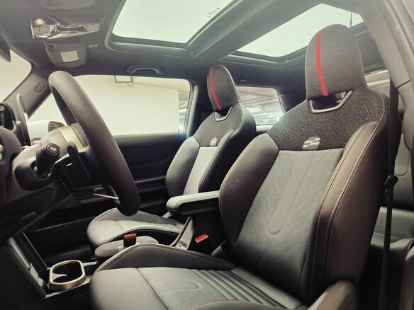 2026 Mini Hatch JCW IV (F65/F66/J01), красный - вид 8