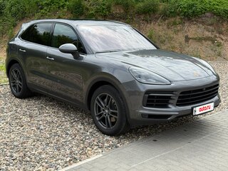 2020 Porsche Cayenne III, серый, 5490000 рублей, вид 5