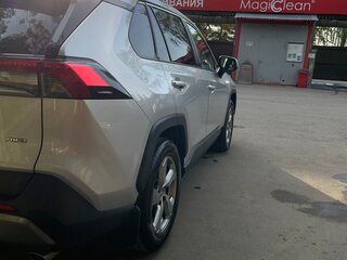 2020 Toyota RAV4 V (XA50), серый, 2850000 рублей, вид 4