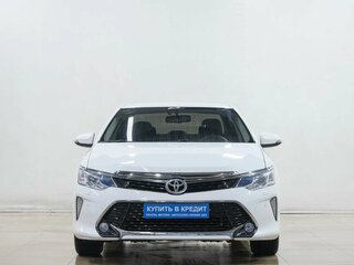 2015 Toyota Camry VII (XV50) Рестайлинг, белый, 2009000 рублей, вид 2