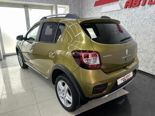 2017 Renault Sandero Stepway II, зелёный, 1195000 рублей, вид 3