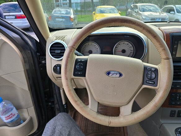 2005 Ford Explorer IV, коричневый - вид 8