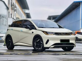 2025 BYD Dolphin 45.12 kWh I Рестайлинг, белый, 1280000 рублей, вид 3