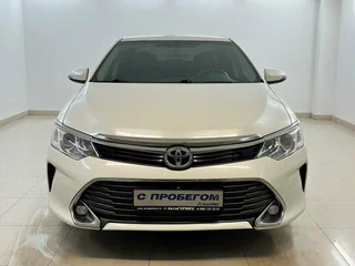 2017 Toyota Camry VII (XV50) Рестайлинг, белый, 1980000 рублей, вид 2