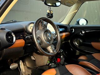 2011 Mini Hatch Cooper S II (R56) Рестайлинг, коричневый, 1265000 рублей, вид 4