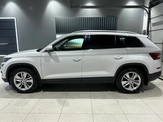 2020 Skoda Kodiaq I, белый, 2520000 рублей, вид 3