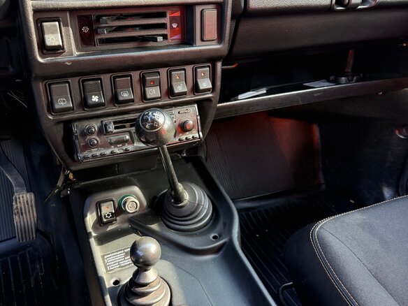 2015 Lada (ВАЗ) 2121 (4x4) Urban I Рестайлинг, белый, 480000 рублей - вид 15
