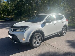 2015 Toyota RAV4 IV (XA40), белый, 2049000 рублей, вид 1