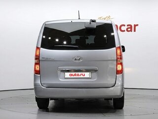 2016 Hyundai Grand Starex I Рестайлинг, серебристый, 1900000 рублей, вид 4