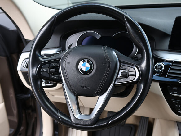2018 BMW 6 серии Gran Turismo 630d xDrive IV (G32), коричневый, 3398000 рублей - вид 15