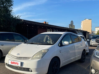 2010 Toyota Prius JDM II Рестайлинг (XW20), белый, 770000 рублей, вид 1