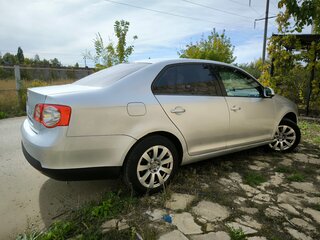 2007 Volkswagen Jetta V, серебристый, 410000 рублей, вид 4