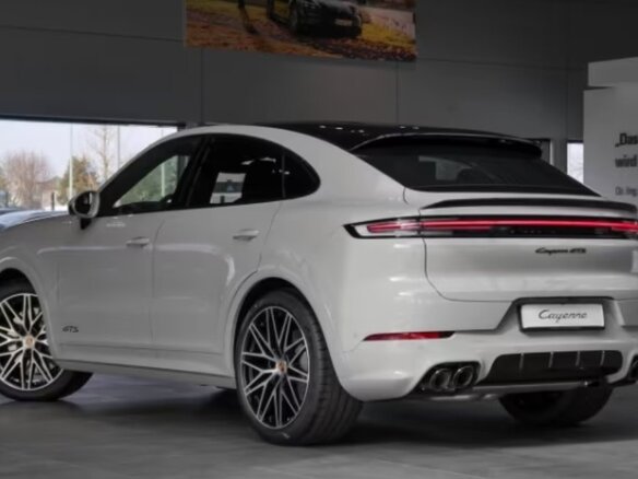 2026 Porsche Cayenne GTS Coupé III Рестайлинг, серый - вид 2
