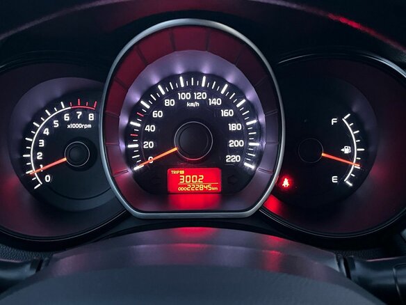 2012 Kia Rio 5-speed III, серый, 630000 рублей - вид 12