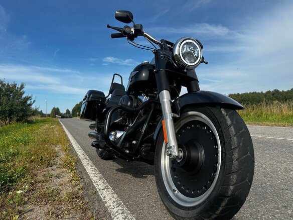 2010 Harley-Davidson Fat Boy, чёрный, 999000 рублей - вид 5