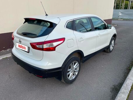 2014 Nissan Qashqai II, белый, 995000 рублей, вид 2