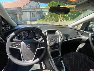 2011 Opel Astra J, серебристый, 600000 рублей, вид 5