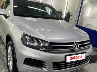 2014 Volkswagen Touareg II, серебристый, 2200000 рублей, вид 3